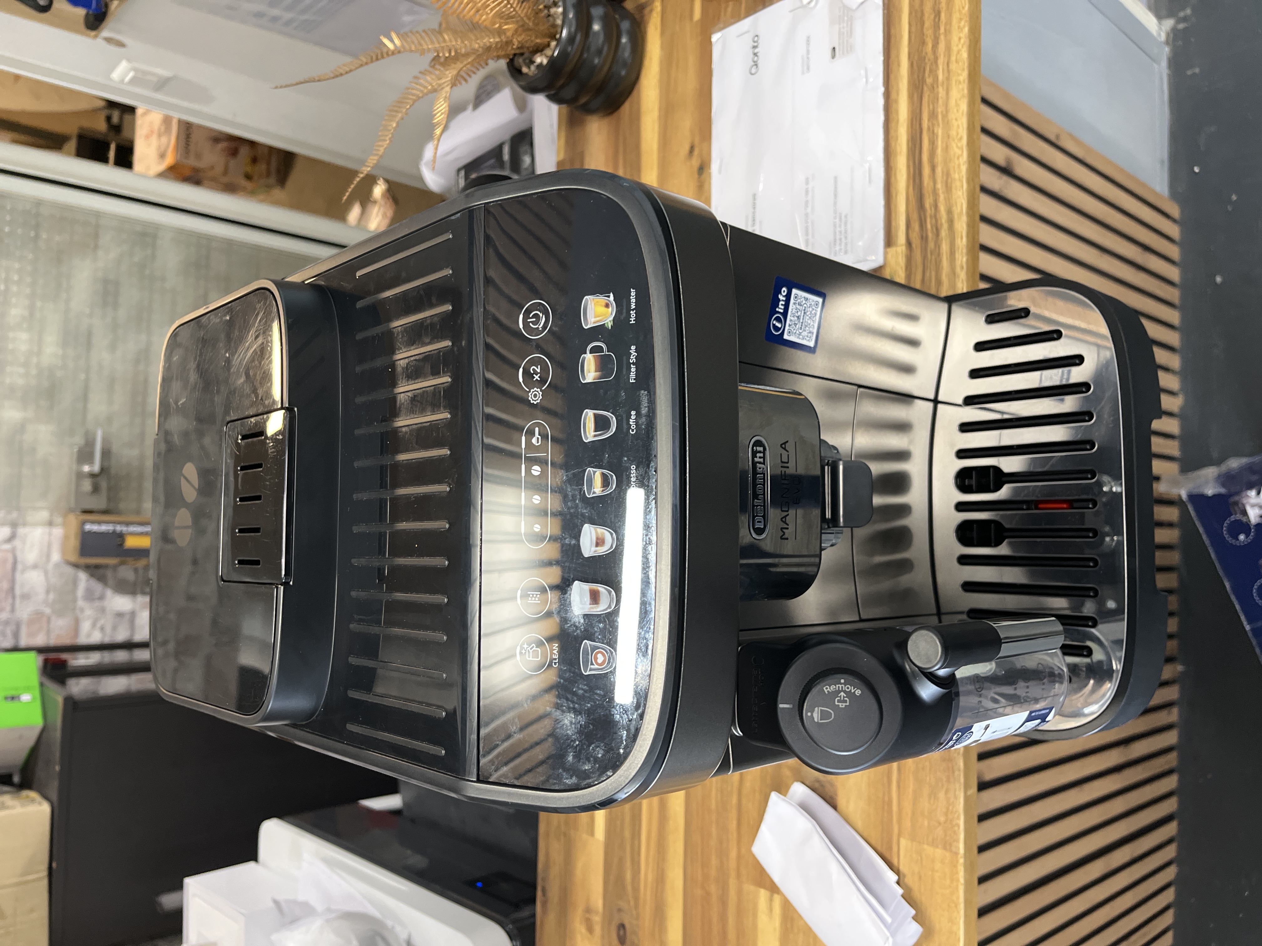 Delonghi ECAM3010.80.SB Machine à café
