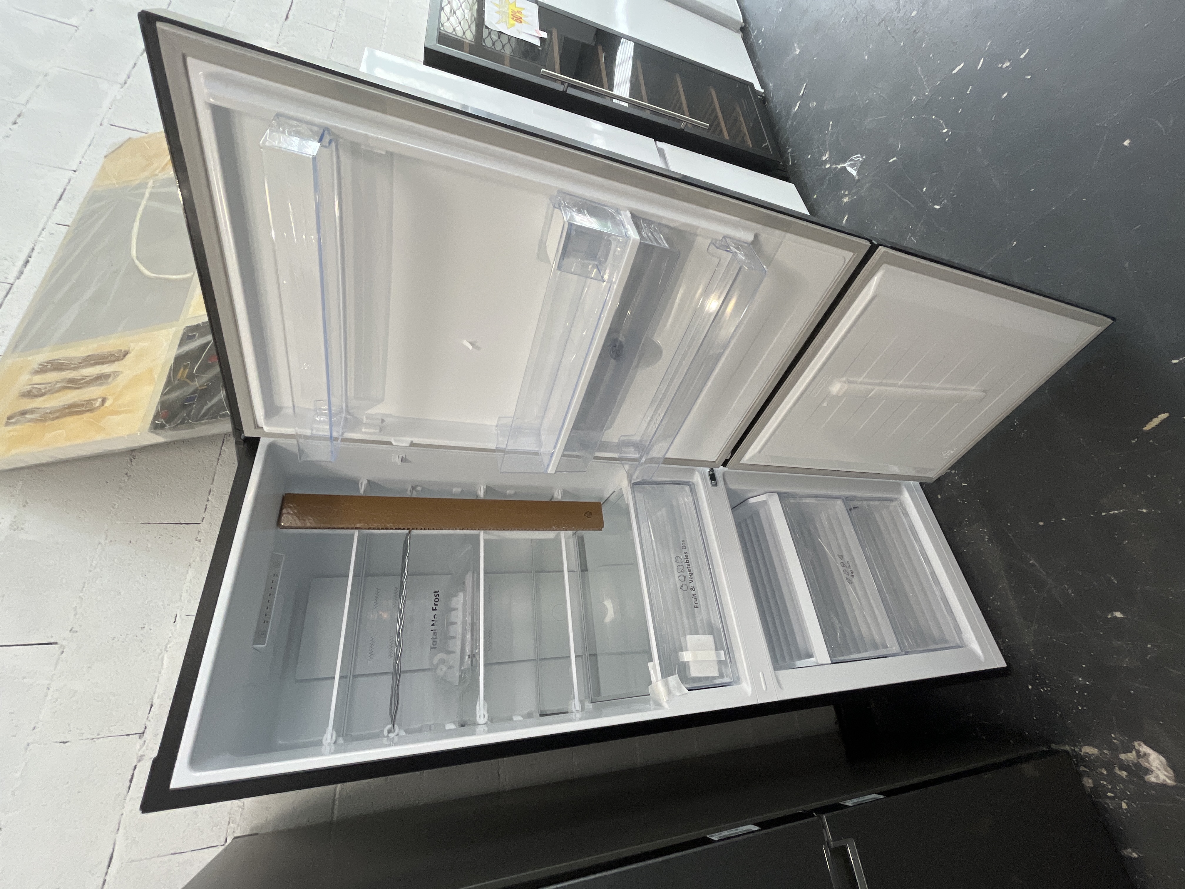 Hideuse RB390N4WBE Réfrigérateur combiné