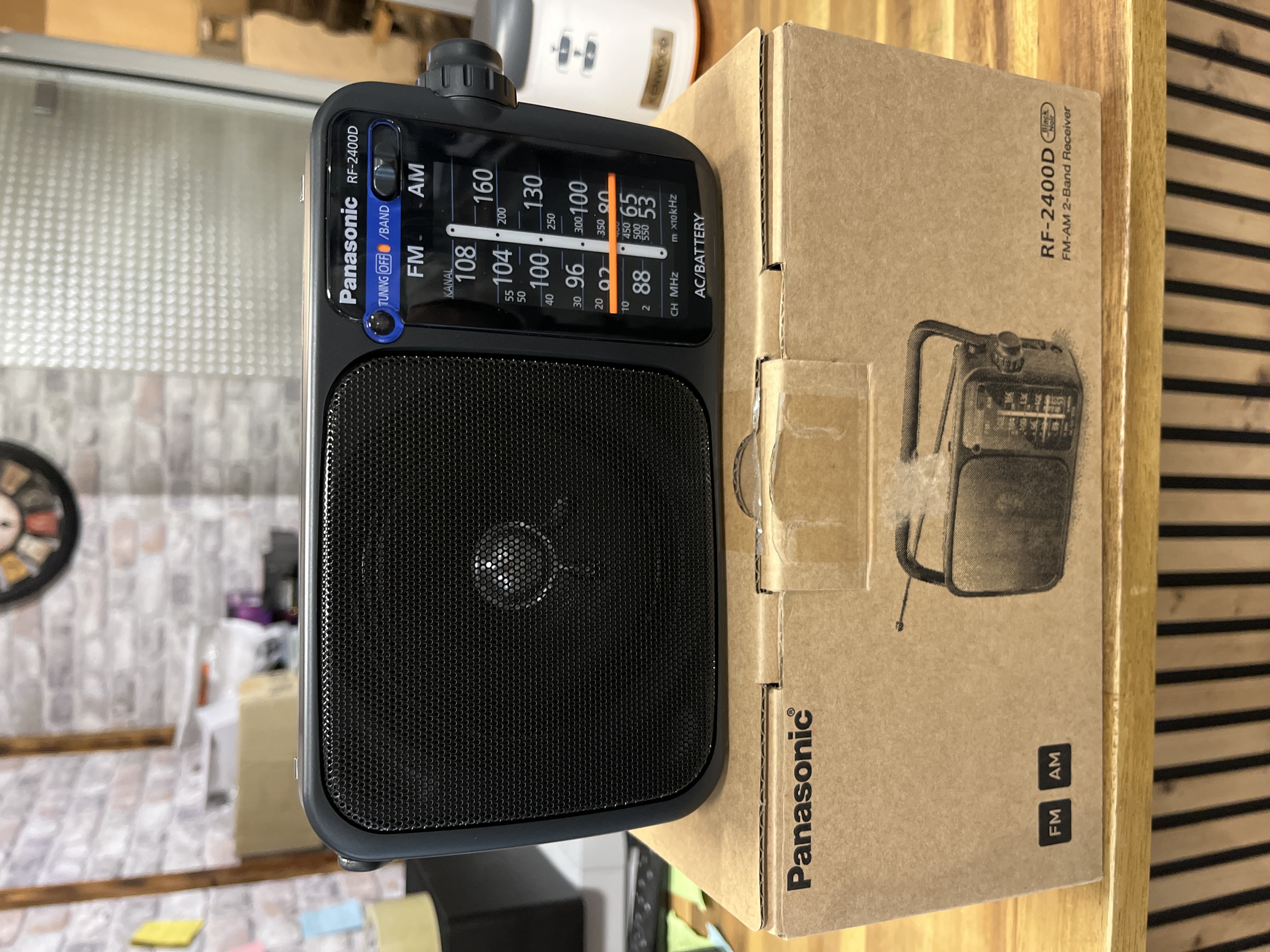 Panasonic RF 2400D Radio