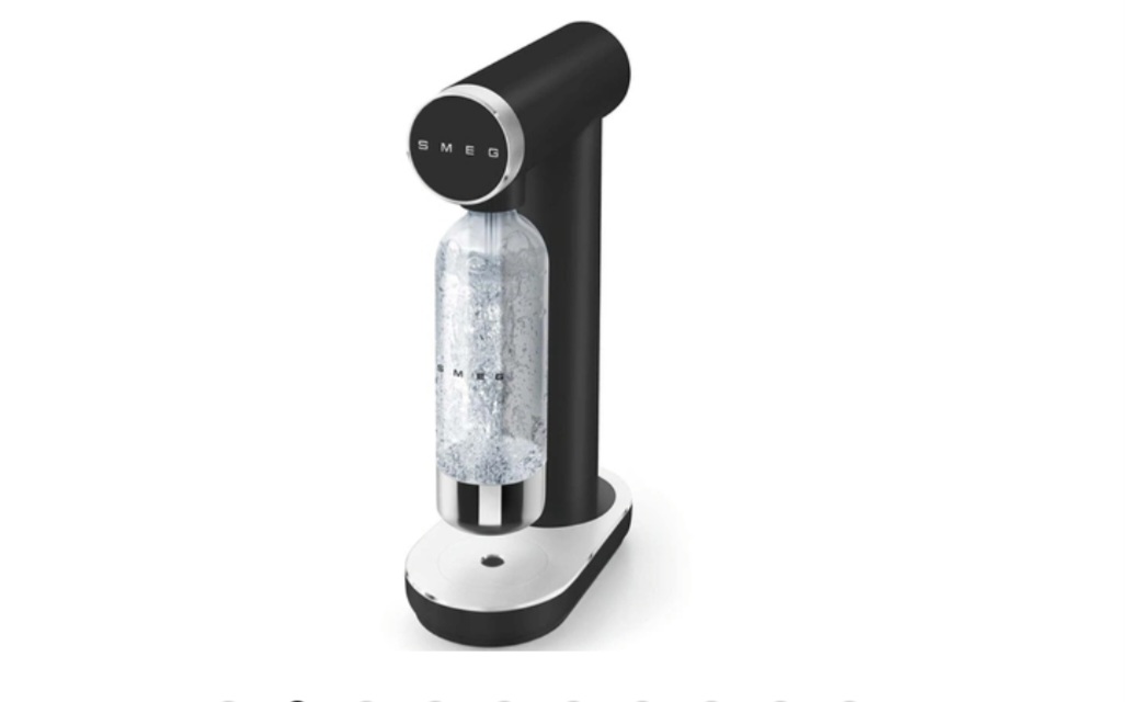 Smeg SKC01BLM Machine à soda et eau gazeuse Noire Mat