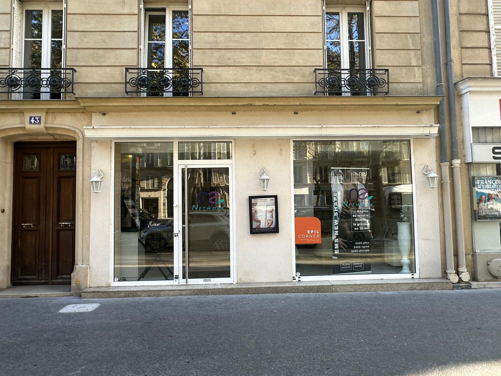 Terrain constructible 800m² - Vue dégagée